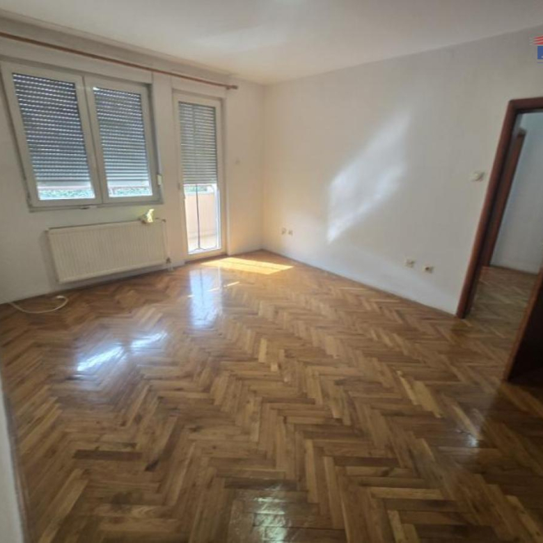 Stan Izdavanje Novi Sad  46 m2