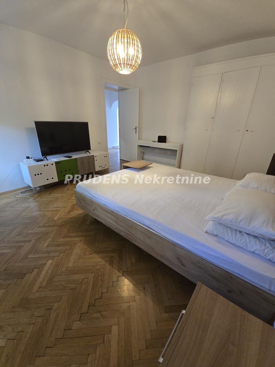 Stan Izdavanje Beograd Stan Izdavanje Beograd Kraljice Natalije 72 m2