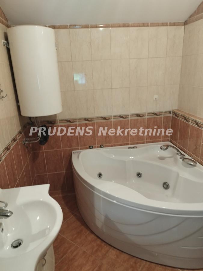 Stan Izdavanje Beograd  100 m2