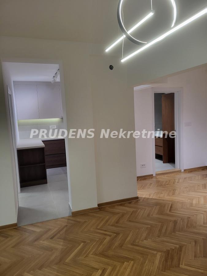 Stan Prodaja Beograd Centar (Savski Venac) 48 m2