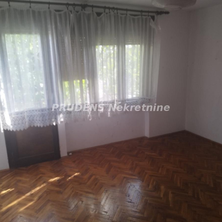 Kuća Prodaja Beograd Bečmen 150 m2