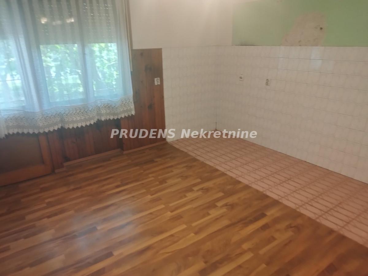 Kuća Prodaja Beograd Kuća Prodaja Beograd Bečmen 150 m2