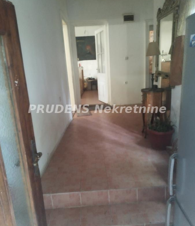 Lokal Izdavanje Beograd Boljevci 80 m2
