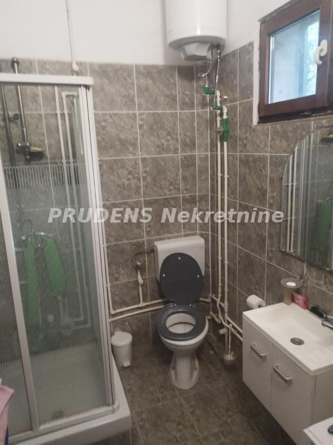 Lokal Izdavanje Beograd Boljevci 80 m2