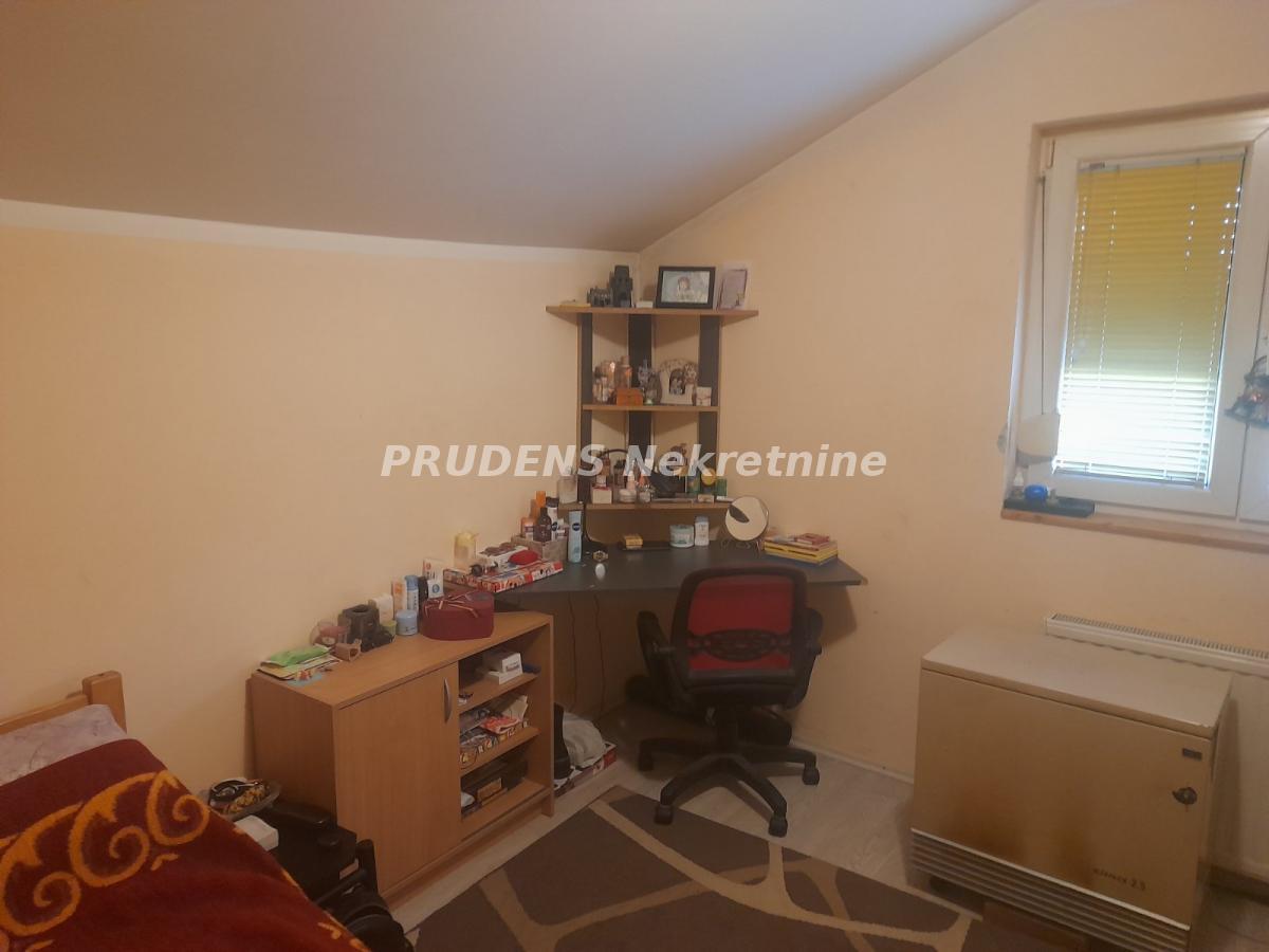 Kuća Prodaja Beograd  80 m2