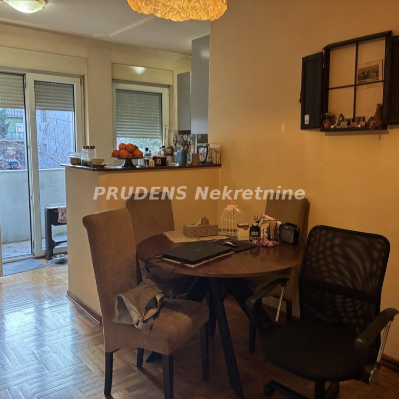 Stan Prodaja Beograd Medaković I 80 m2