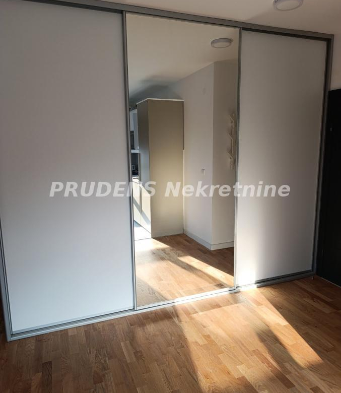 Stan Izdavanje Beograd  57 m2
