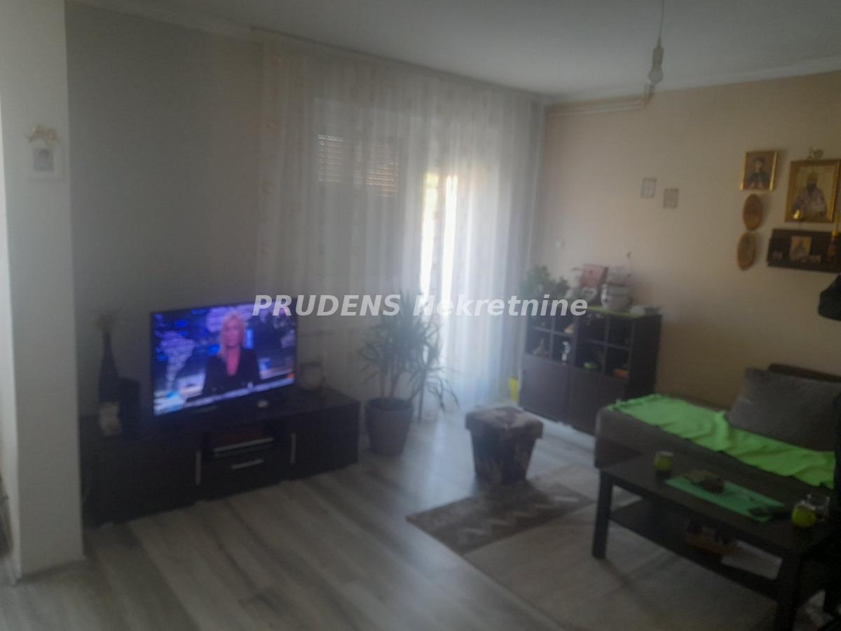 Kuća Prodaja Beograd Kuća Prodaja Beograd Dobanovci 165 m2