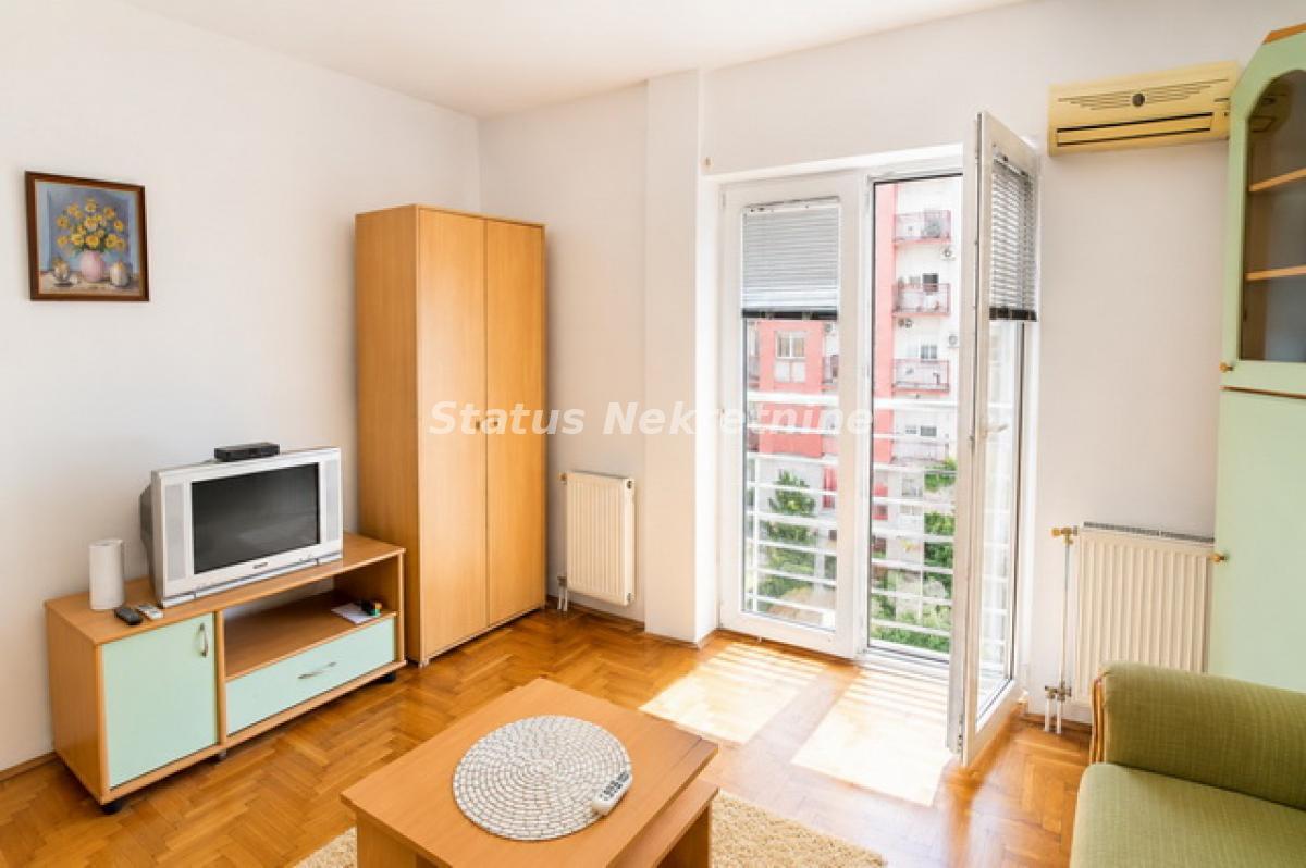 Stan Prodaja Novi Sad  24 m2
