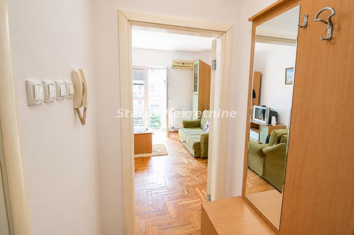 Stan Prodaja Novi Sad  24 m2