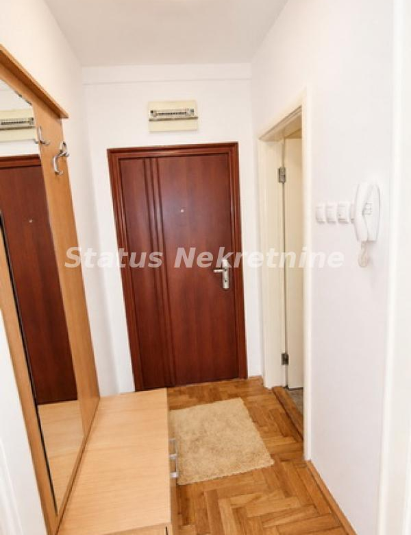 Stan Prodaja Novi Sad  24 m2