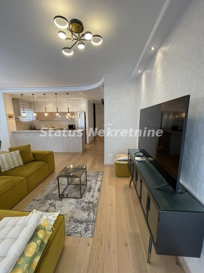Stan Prodaja Novi Sad  105 m2