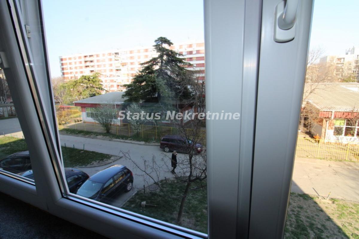 Stan Prodaja Novi Sad  63 m2