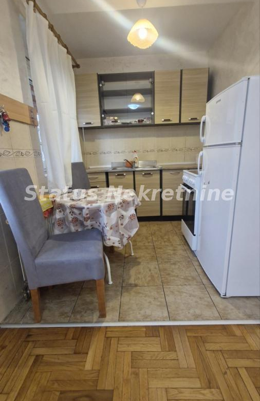 Stan Izdavanje Novi Sad  24 m2