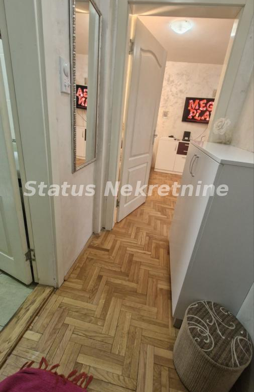 Stan Izdavanje Novi Sad  24 m2