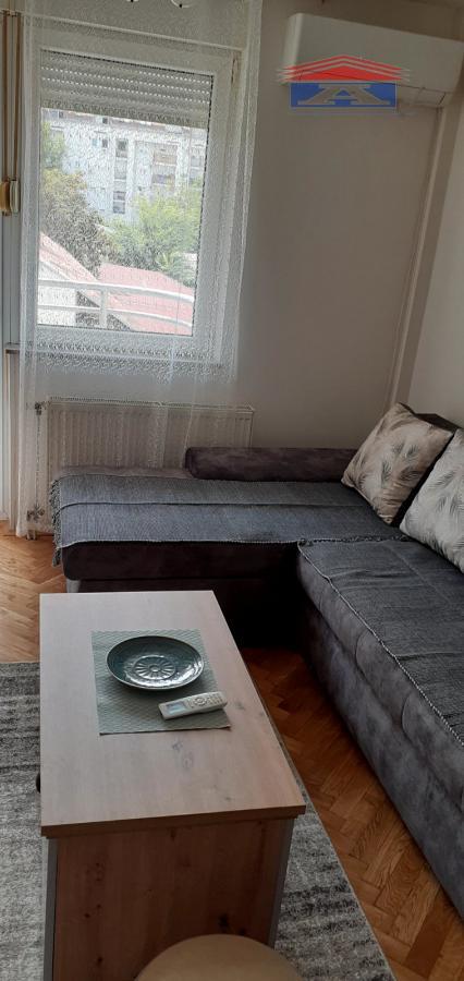 Stan Izdavanje Novi Sad  41 m2