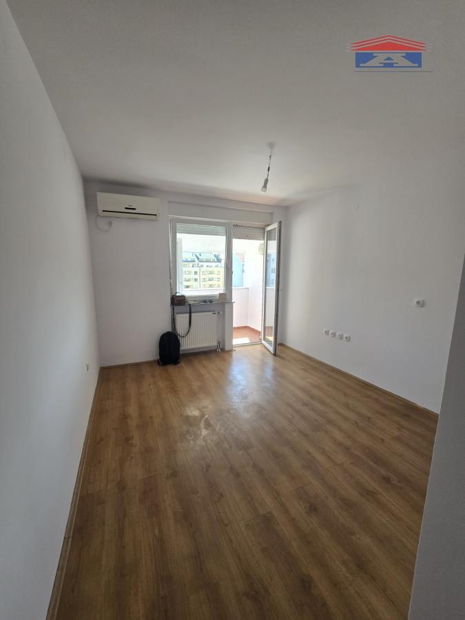 Lokal Izdavanje Novi Sad Lokal Izdavanje Novi Sad 78 m2