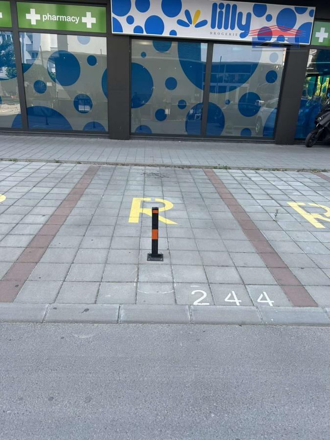 Garaža Izdavanje Novi Sad  10 m2