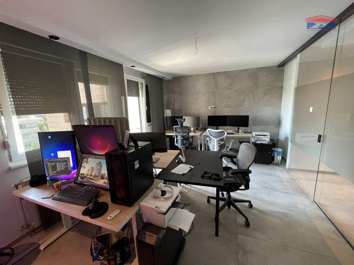 Lokal Izdavanje Novi Sad  68 m2