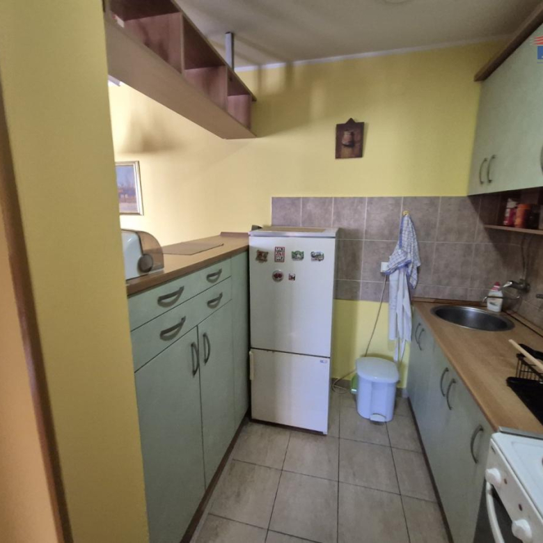 Stan Izdavanje Novi Sad  45 m2