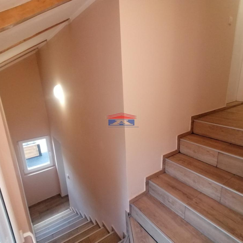 Kuća Prodaja Novi Sad  90 m2