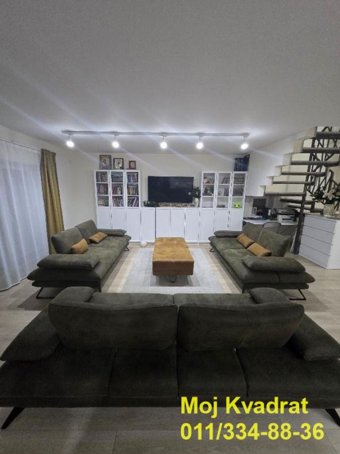 Kuća Prodaja Beograd  203 m2