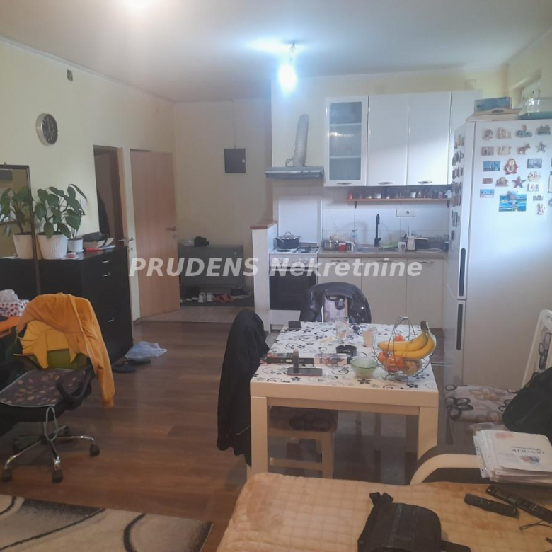 Kuća Prodaja Beograd  80 m2