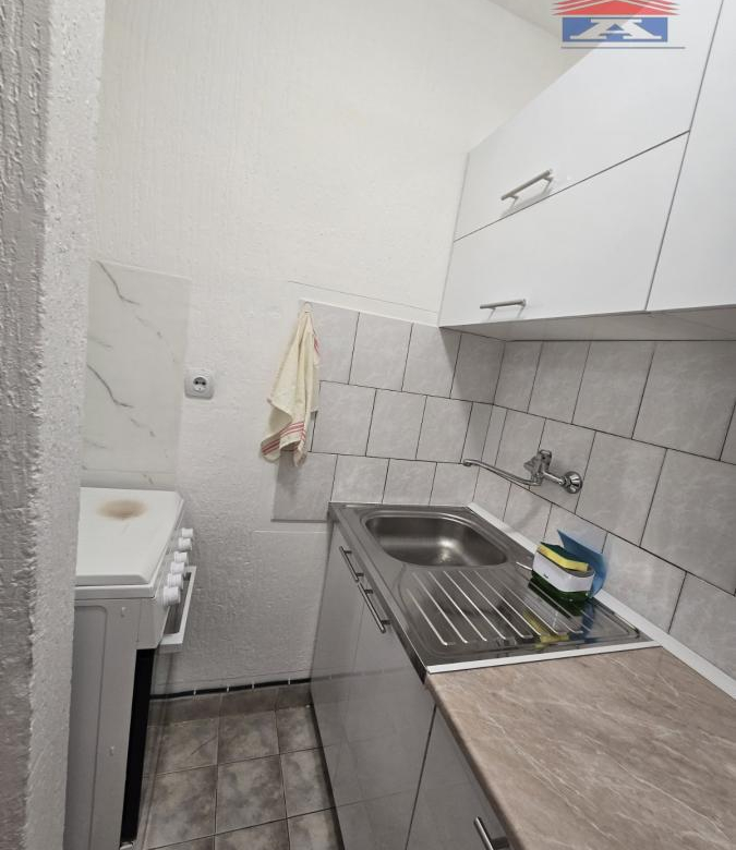 Stan Izdavanje Novi Sad  49 m2