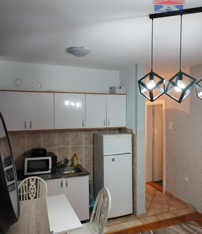Stan Izdavanje Novi Sad  32 m2