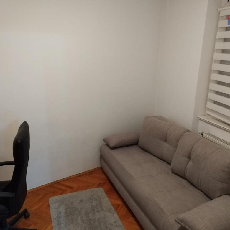 Stan Izdavanje Novi Sad  32 m2