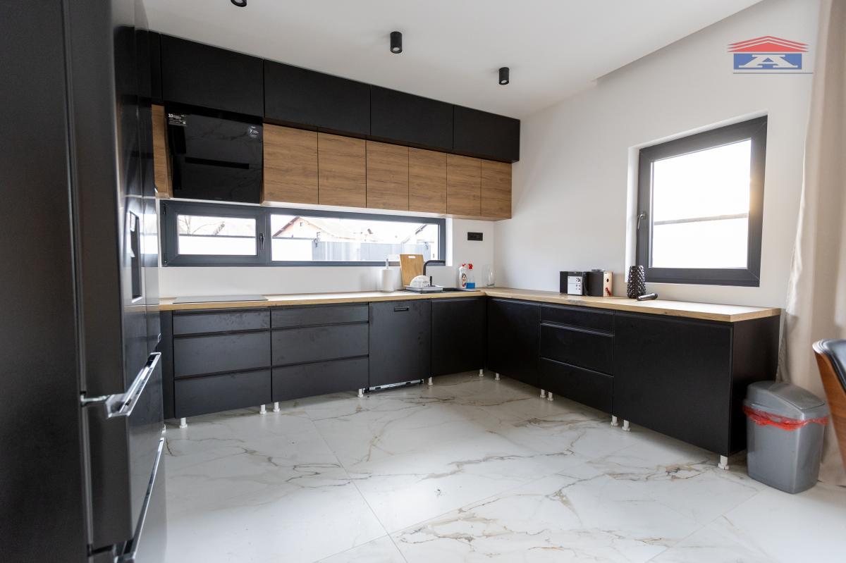 Kuća Prodaja Novi Sad  122 m2