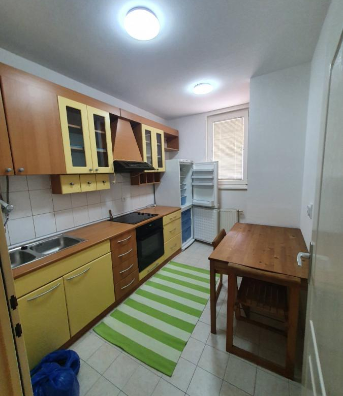 Stan Izdavanje Novi Sad  54 m2