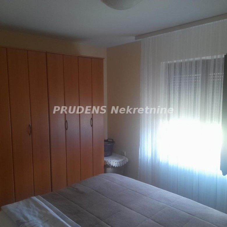 Kuća Prodaja Beograd  111 m2