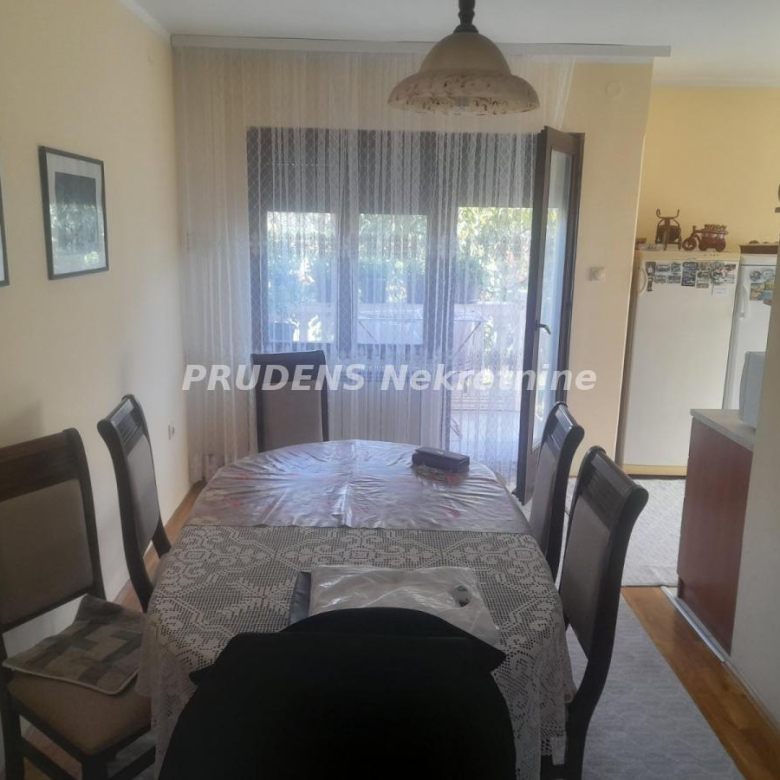 Kuća Prodaja Beograd  111 m2