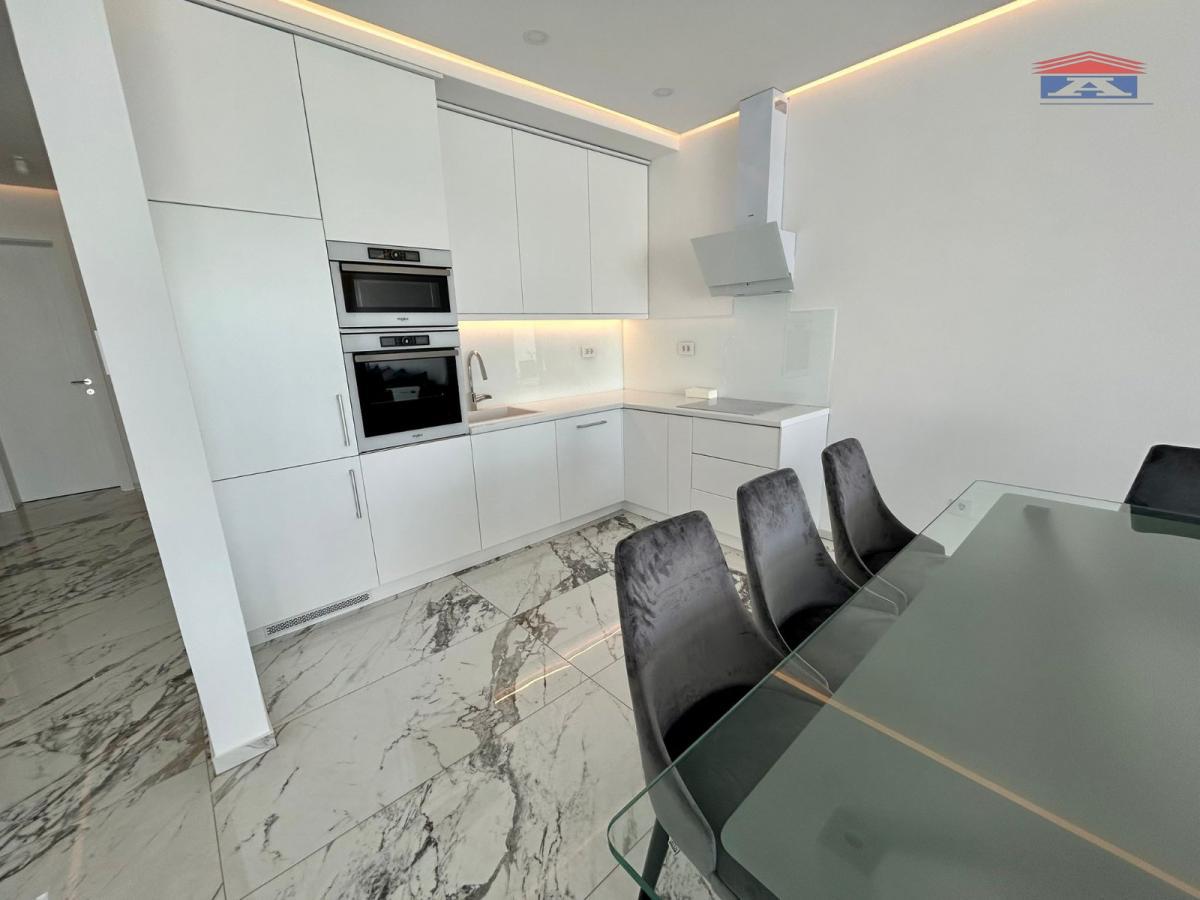 Kuća Izdavanje Novi Sad Kuća Izdavanje Novi Sad 180 m2