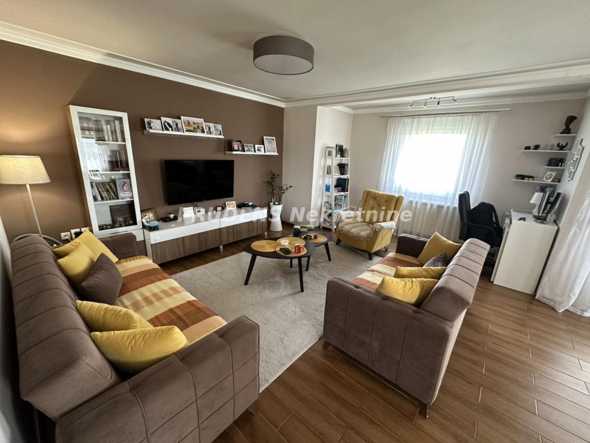 Kuća Prodaja Beograd Dobanovci 110 m2
