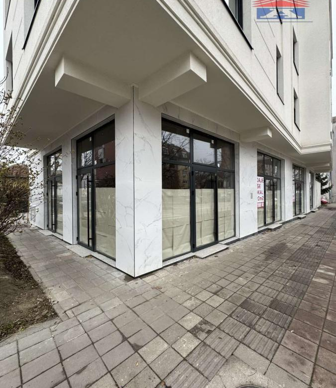 Lokal Izdavanje Novi Sad  220 m2