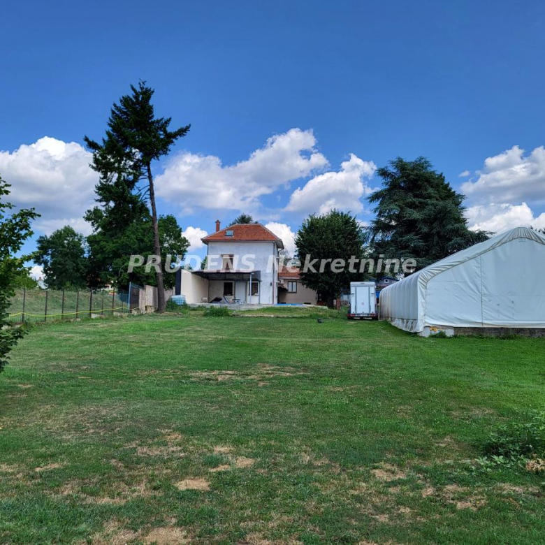 Kuća Prodaja Beograd 1000 Ruža 400 m2