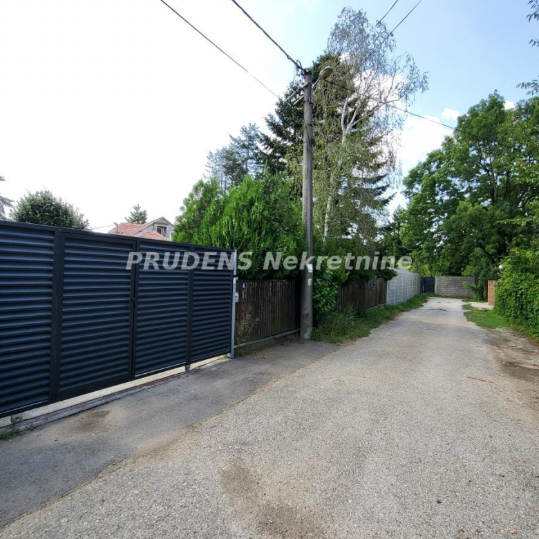 Kuća Prodaja Beograd 1000 Ruža 400 m2