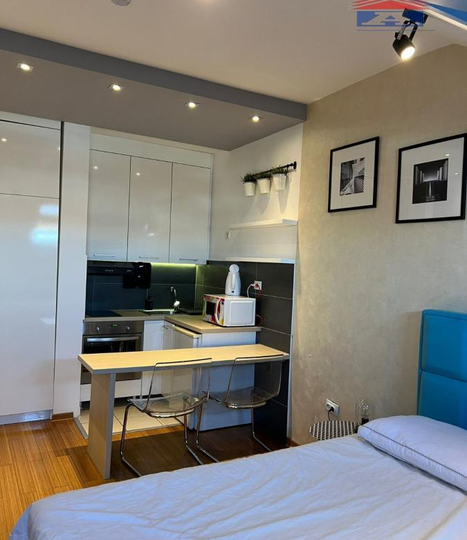 Stan Izdavanje Novi Sad  27 m2