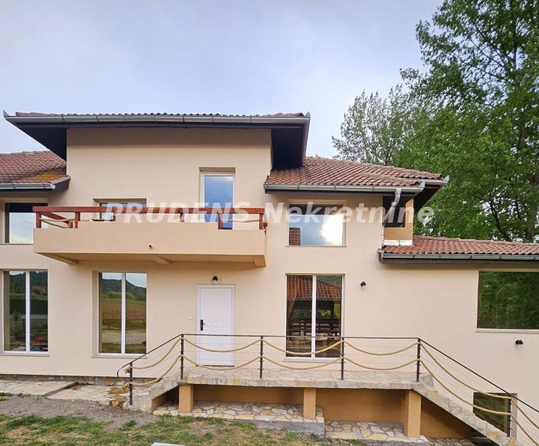 Stan Prodaja Ljubovija Gornja Trešnjica 16 m2