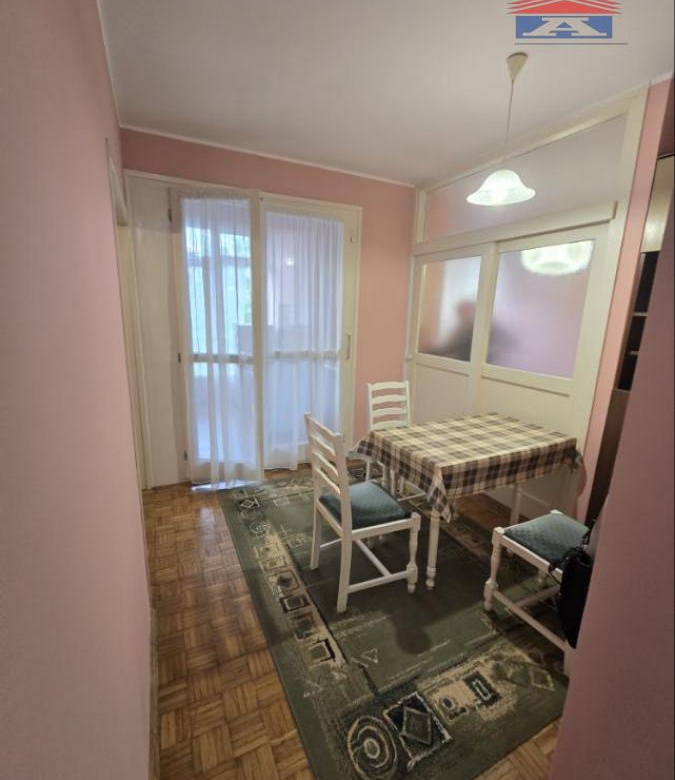 Stan Izdavanje Novi Sad  40 m2