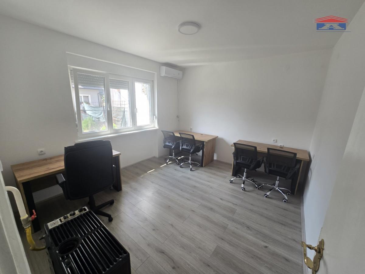 Lokal Izdavanje Novi Sad  70 m2