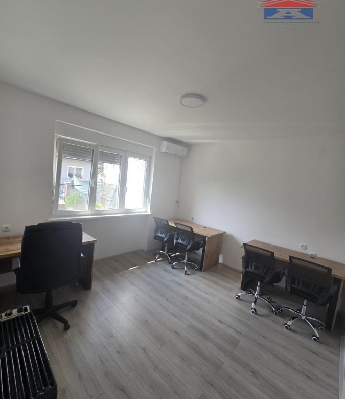 Lokal Izdavanje Novi Sad  70 m2