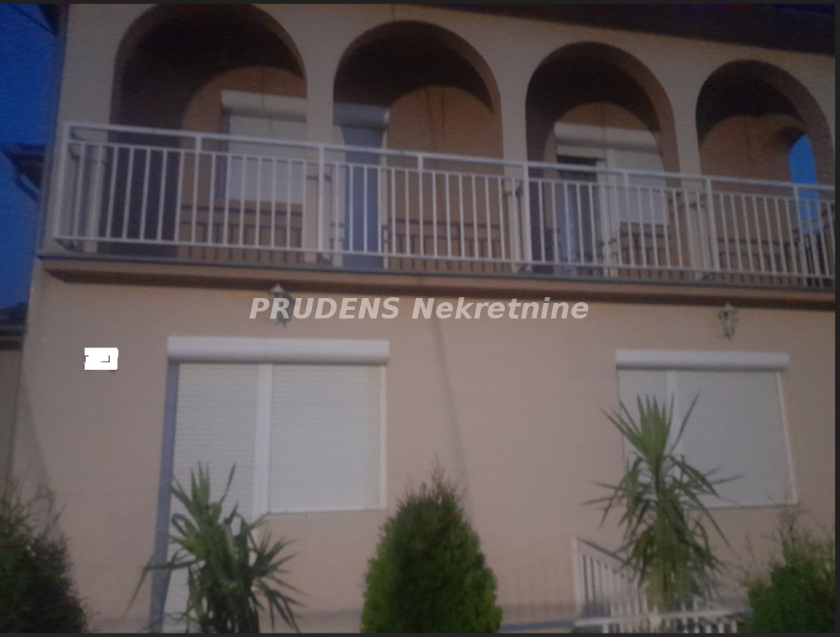 Kuća Prodaja Beograd Kuća Prodaja Beograd Dobanovci 165 m2