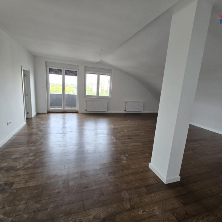 Stan Prodaja Novi Sad  117 m2