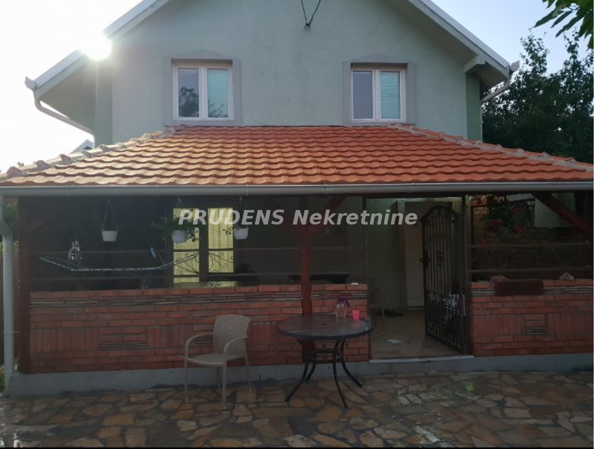 Kuća Prodaja Beograd  465 m2