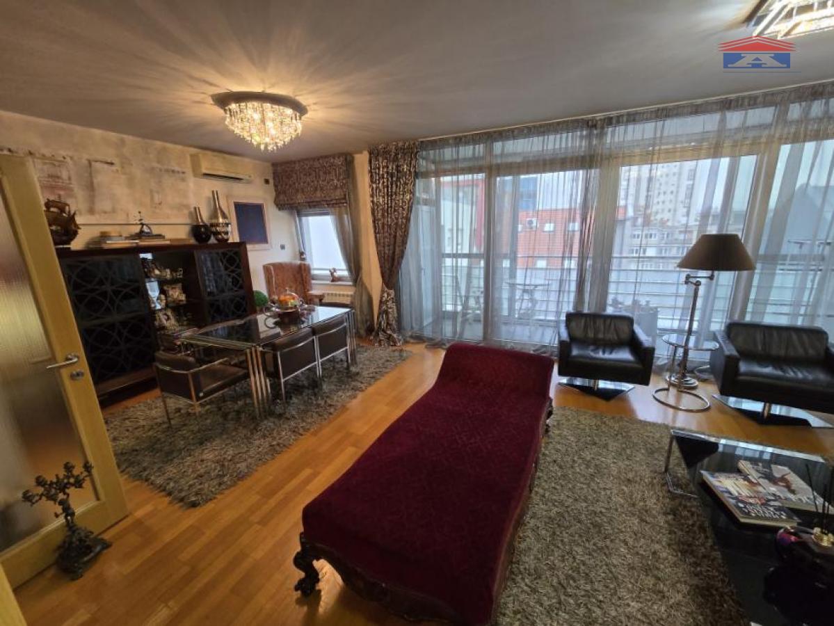 Stan Prodaja Novi Sad  131 m2