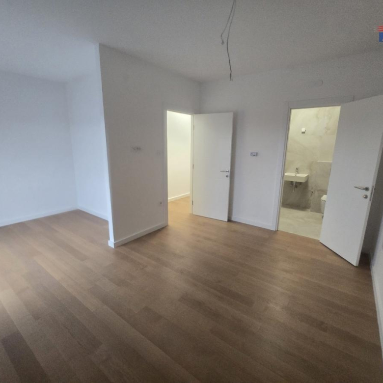 Stan Prodaja Novi Sad  129 m2
