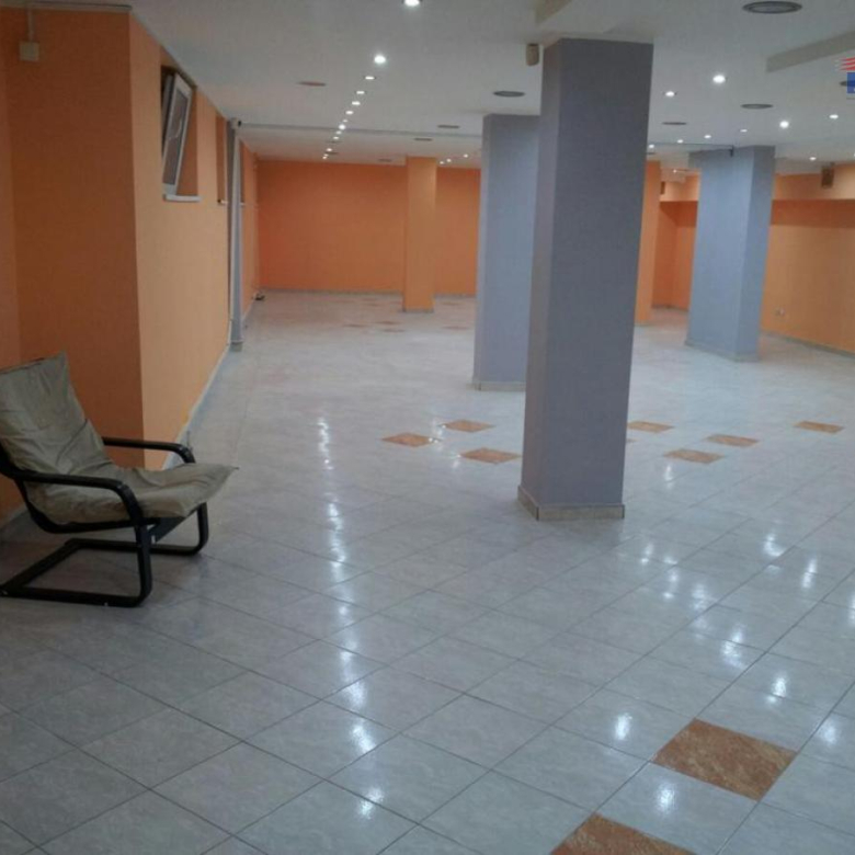 Lokal Prodaja Novi Sad  260 m2